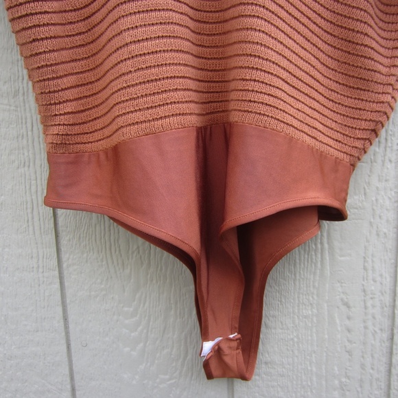 Gimmick by BKE Bodysuit XL Copper Rust Boho Knitted Sweater Cochet Comfy - Picture 7 of 16